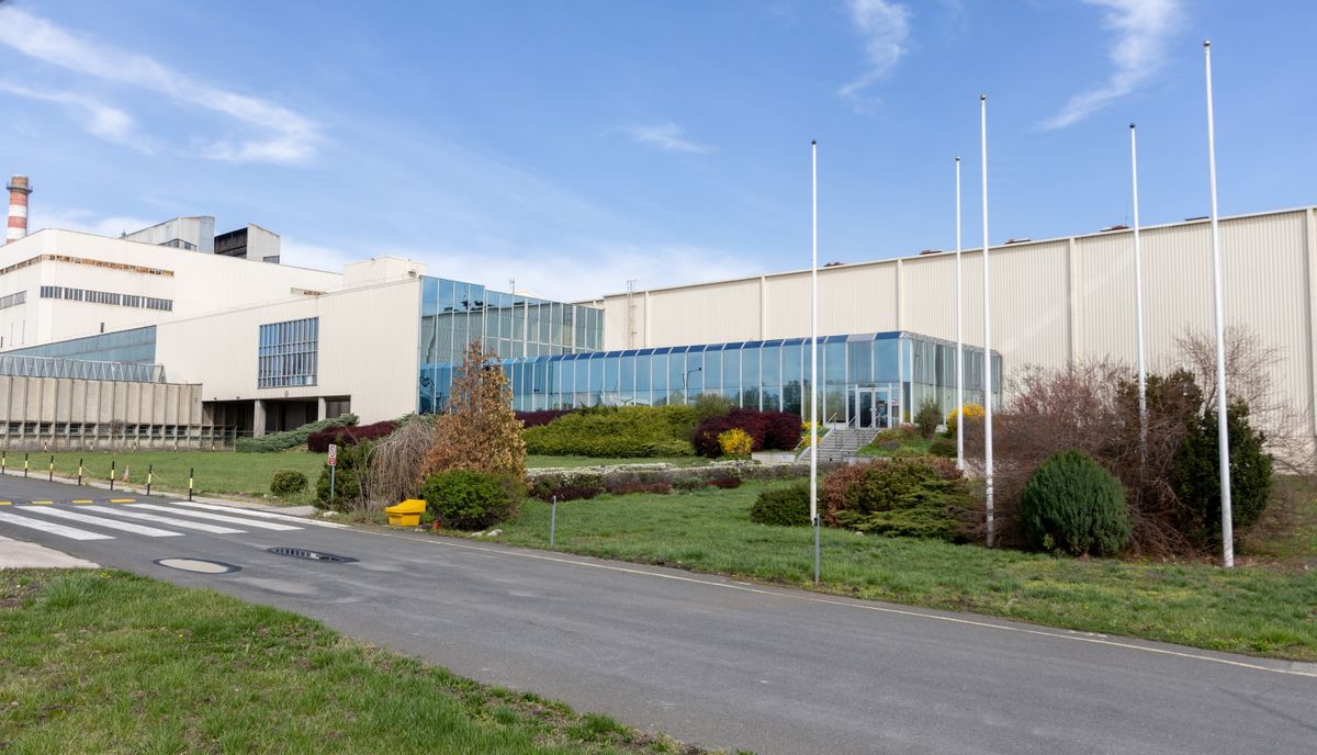 Dogus, gyár, török A Dogus Cay török élelmiszeripari vállalat Orosházán hozza létre Törökországon kívüli első üzemét