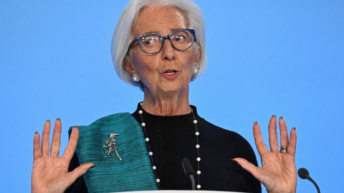 Frankfurti üzenetét nem kapta meg Varga Mihály, elbámult az euróövezet a háborún, Lagarde vár 