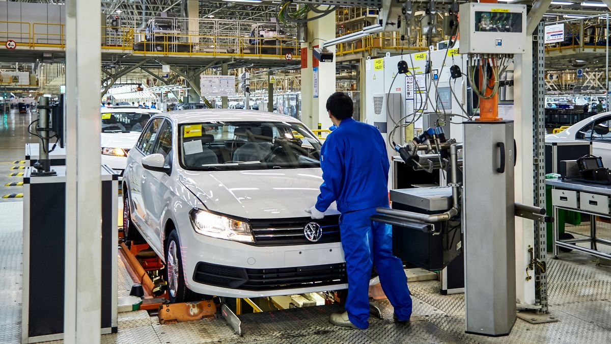 Egymillió autó: ennyivel vesz vissza a hatalmas német gyártó, az Audi is érintett – növekedés még a reményben sincs 