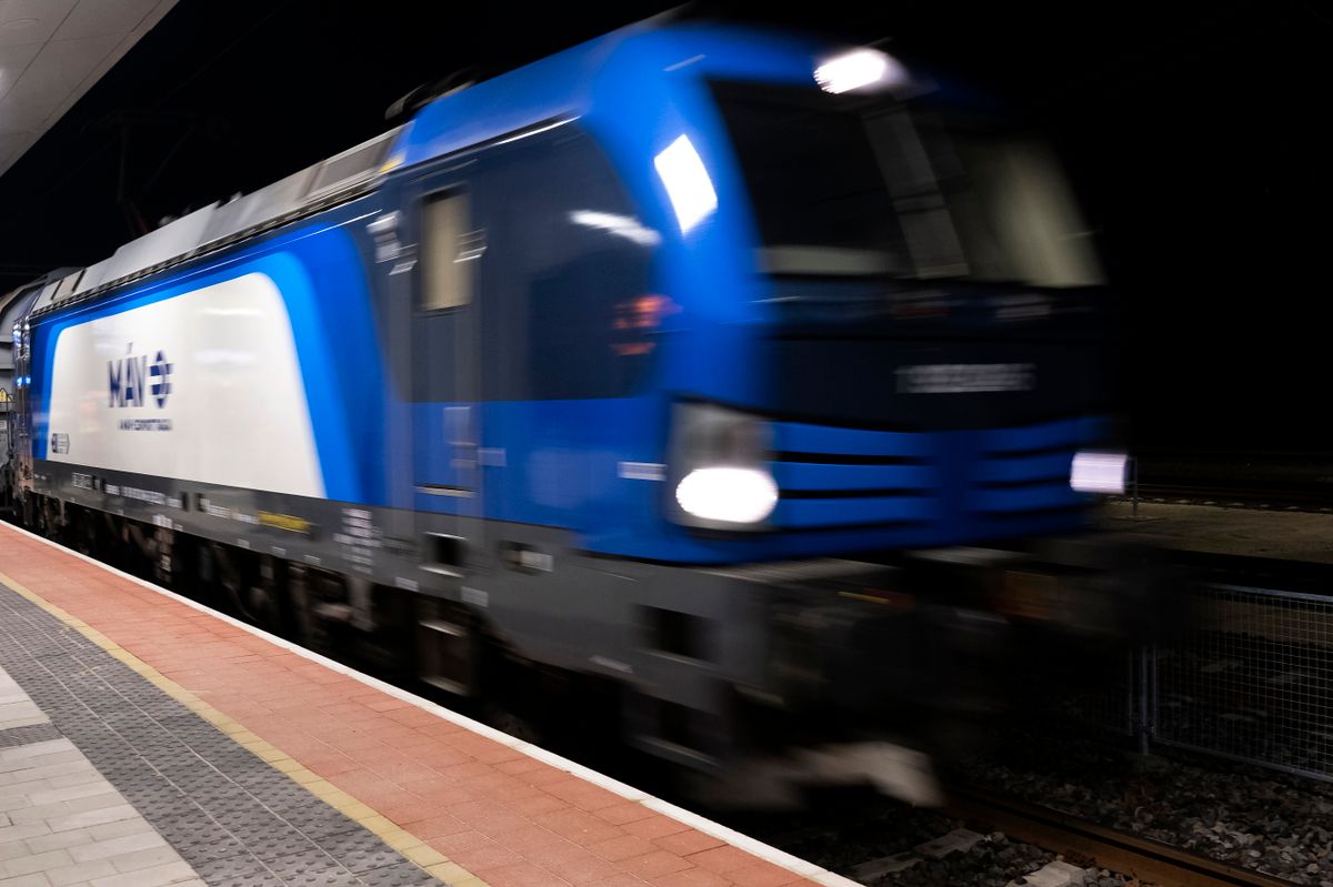 Szerb miniszter: a magyar féltől függ a Budapest-Belgrád vasútvonal üzembe helyezése