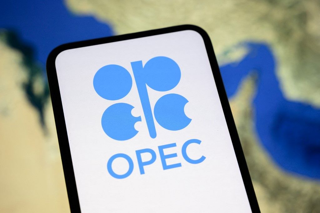 forint Photo Illustration - Maritime Traffic Paralyzed In The Strait Of Hormuz