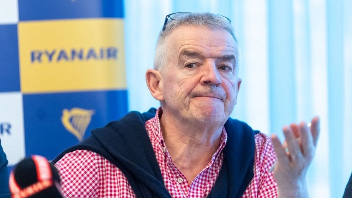 Megint az osztrák kormányon csattant az ostor, Michael O