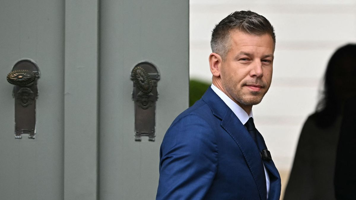 Ez gyorsan ment: az oroszok máris ajánlatot tettek Magyar Péternek – „Ha azt csinálja, amit Orbán Viktor, nagyra fogjuk értékelni” 