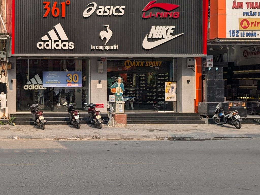 MAXX Sport Sportswear Store On Urban Street In Vietnam Nike Adidas