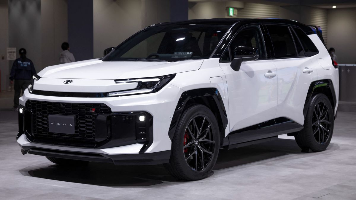 A magyarok is odáig voltak ezért a SUV-ért, most lecserélte a Toyota – végzetes hiba volt 