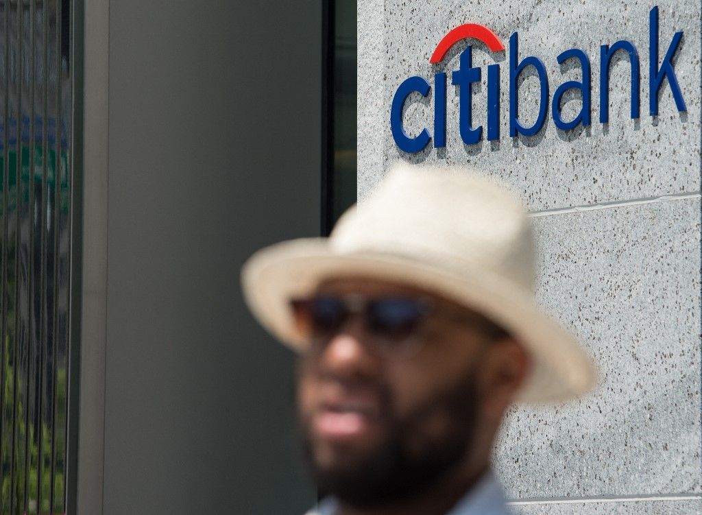 Vésztanácskozásra hívták a legnagyobb bankokat: baj még nincs, de olyan súlyos veszély jelent meg, amit idejében kezelni kell 