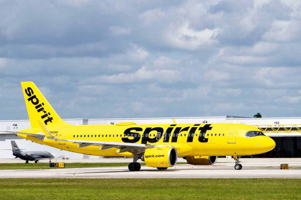 Spirit Airlines Plane Landing At FLL légitársaság reptér repülő járat