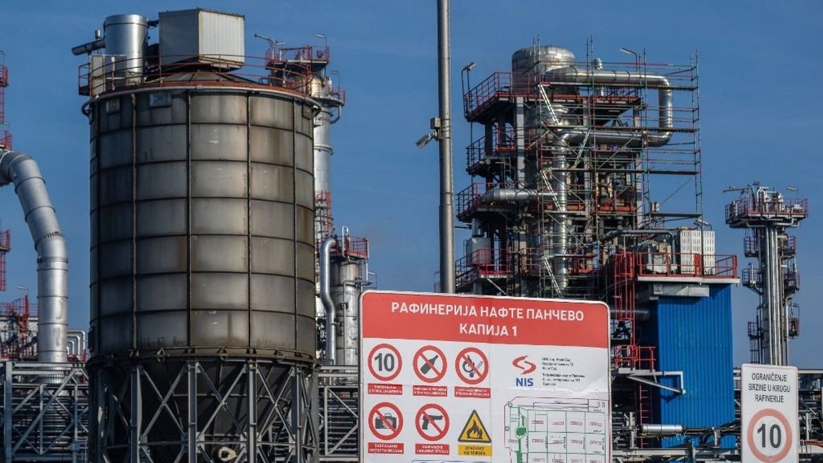 Üzemanyagbajban ragadt a régió, nem szállít a nagy exportőr – nem látják a végét, maguknak is kell 