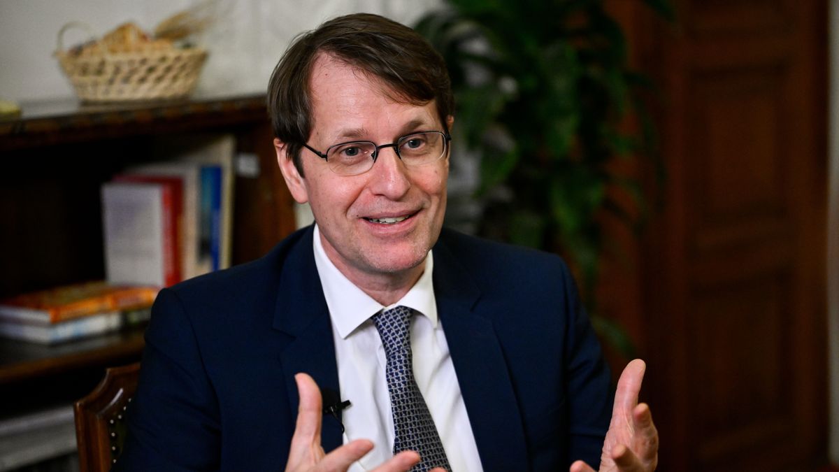 Krausz Ferenc mellé állt Roska Botond is, együtt hívják haza a magyar kutatókat, pénz is van rá 