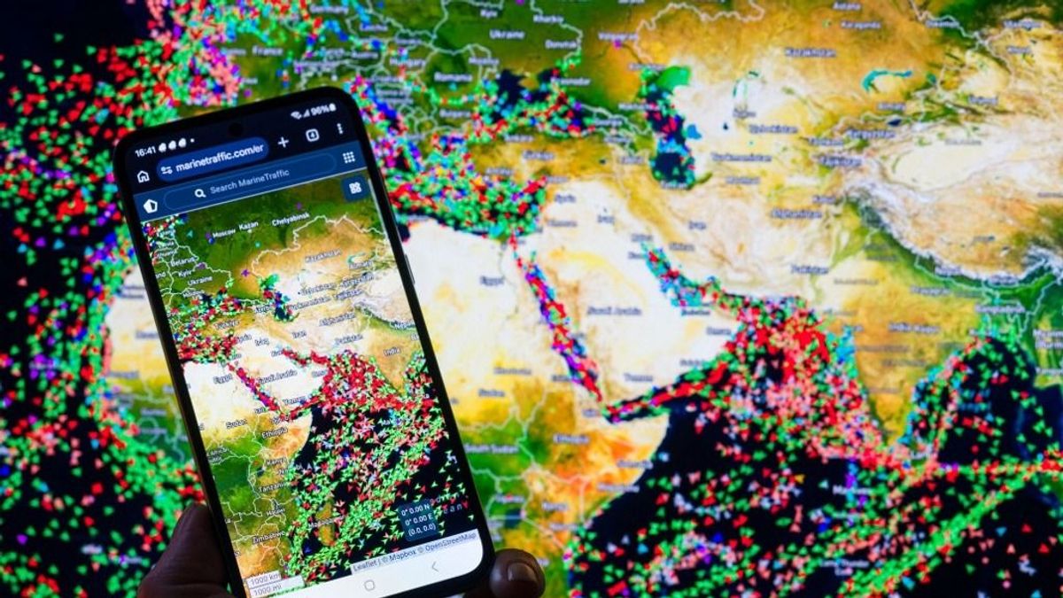 Megpróbál átosonni az első gázszállító hajó, Merz és Meloni meredten figyel, sajnos szánalmas a kísérlet 