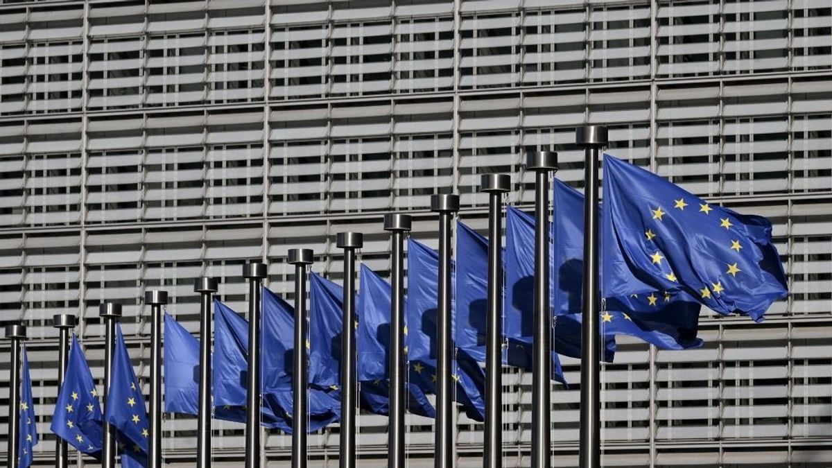 Az Európai Bizottság a koronavírushoz hasonló korlátozásokat készíthet elő az energiaválság miatt 