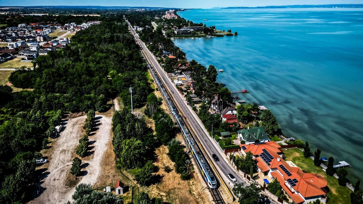 Nagy dobás a MÁV-tól: minden eddiginél korábban indul a balatoni előszezon 