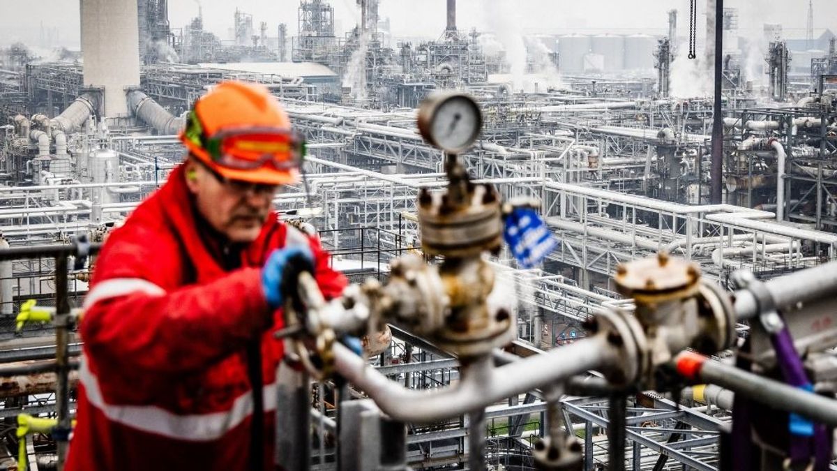 Egyetlen hónap maradt hátra: kifogyhat az üzemanyagból az EU egyik legnagyobb országa, leállhatnak a repülőgépek – azonnal Brüsszelhez fordult 