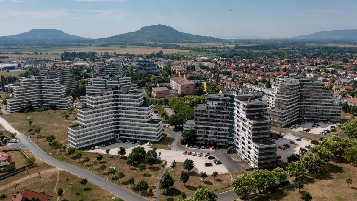 Kiderült, milyen állapotban vannak valójában a tapolcai Y-házak  – Lázár János minisztériuma nem lépett közbe 