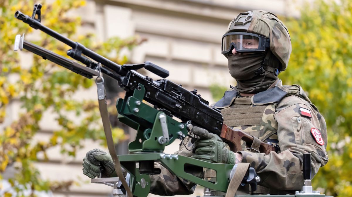 Kimondták: Európa saját hadsereget állíthat fel, ami belép a NATO helyére – őszintén beszélt az unió védelmi főnöke 