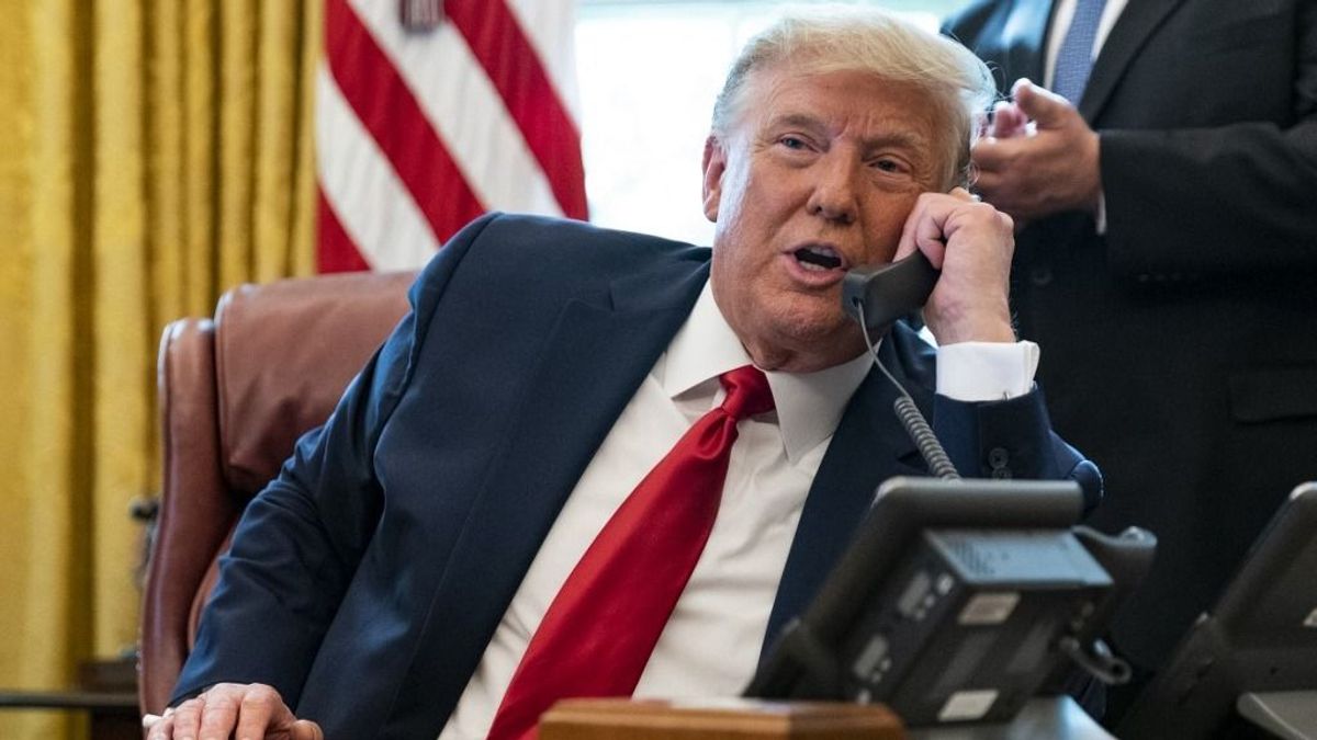 Trump már egy éve brutális vámot igért – Hollywood vitázik, Magyarország nyer? 