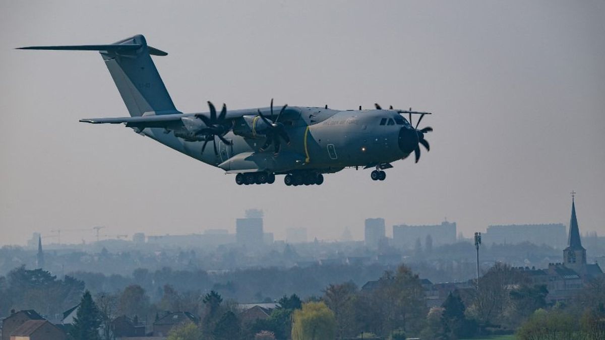 Rálőttek egy európai NATO-tag gépére, hajszálon múlt 80 katona élete 