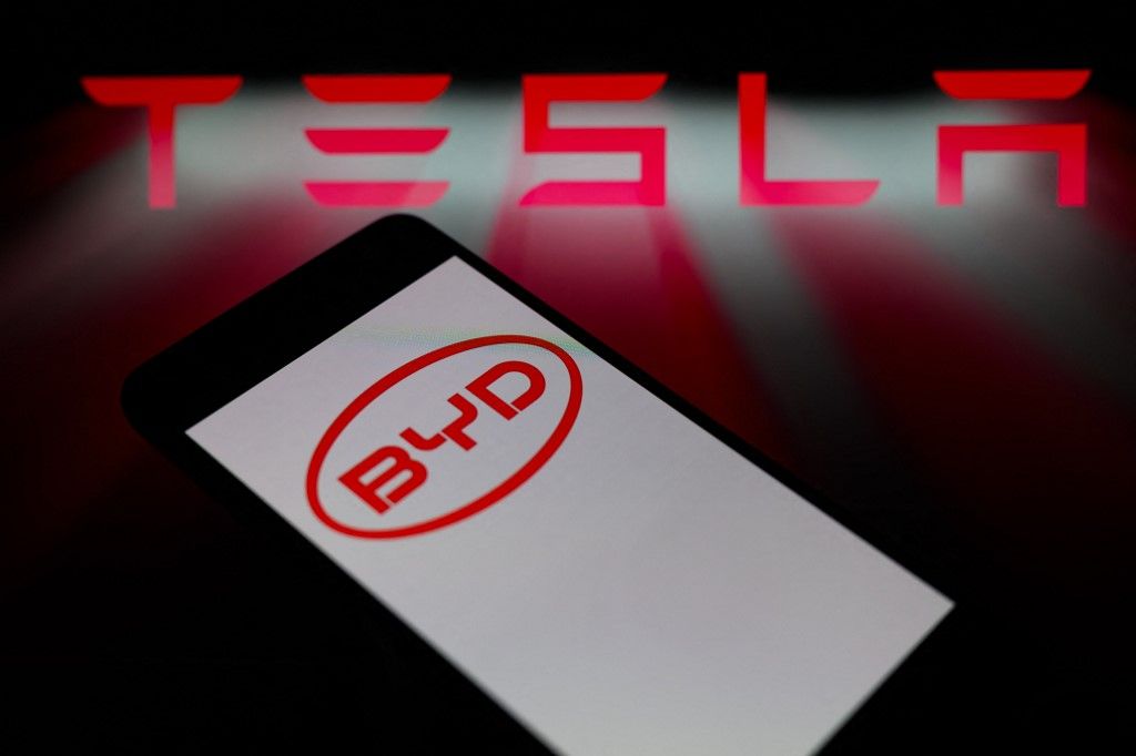Tesla - BYD - Photo Illustration