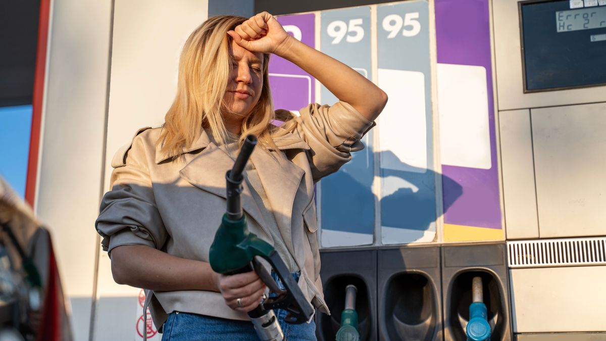 Kőolajkészlet-válság szorításában: drágul az üzemanyag a szomszédban, irigykedve nézik Magyarországot