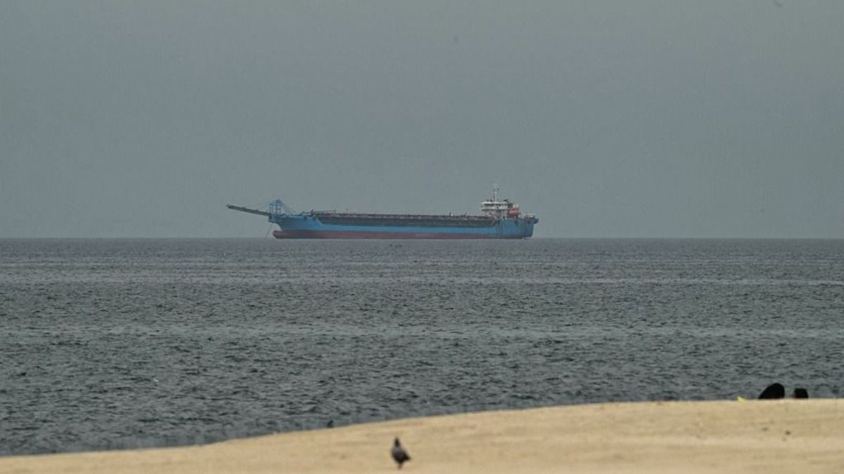 Az Egyesült Államok drónokkal és helikopterekkel készül újranyitni a Hormuzi-szorost – hónapokig tarthat az aknamentesítés 