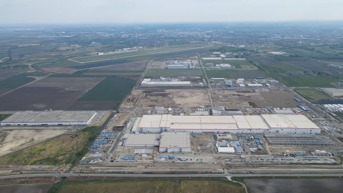 CATL, Debrecen, gyár