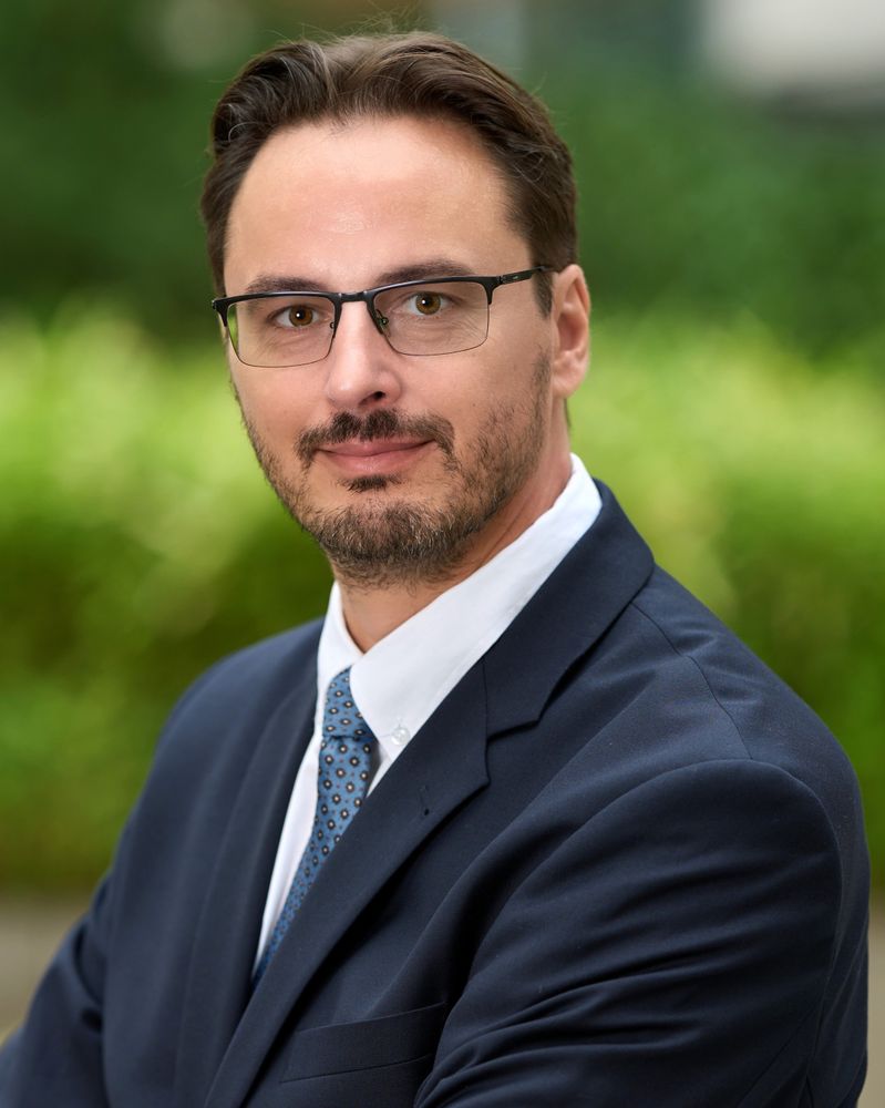 Domokos Péter, a Kutatási Kiválósági Tanács elnöke és Bódis László innovációért felelős helyettes államtitkár szerző profilképe