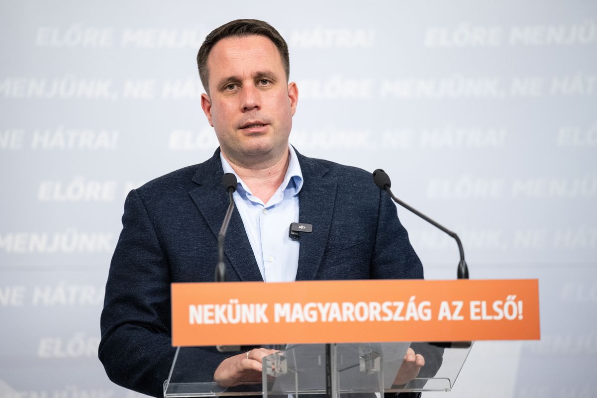 Dömötör Csaba EP-képviselő, Fidesz
Európai Unió, Európai Bizottság, Brüsszel
levél, védett ár, választás