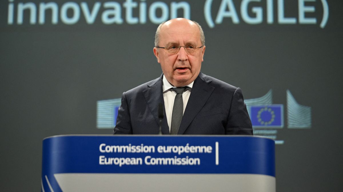 A védelmi biztos elismerte: Európa alulmaradt az Oroszországgal szemben folytatott fegyverkezési versenyben 