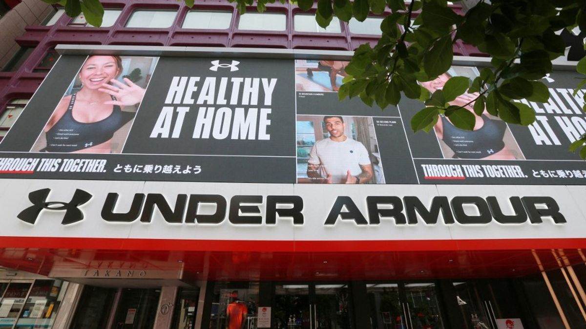 Az Under Armour vesszőfutása folytatódik, még a sztármenedzser sem tudja megállítani a lejtőn 