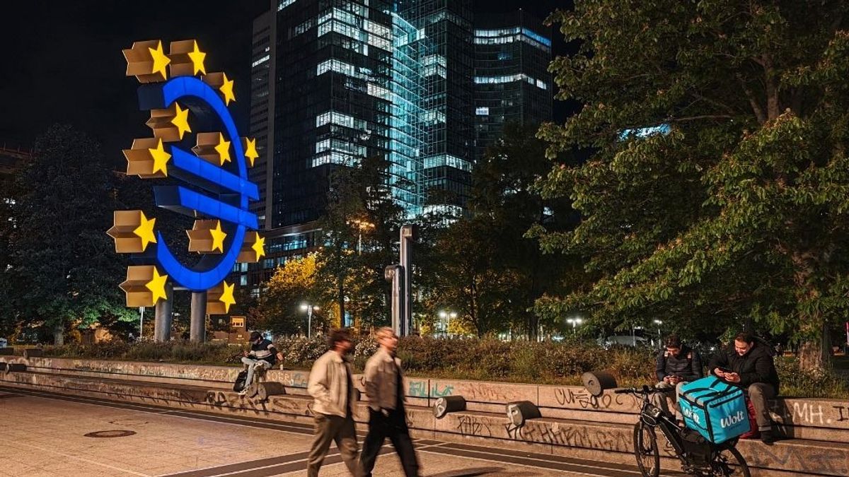 Hamarosan megérezzük az iráni háború pusztítását, jövőre visszatérhet a magyar gazdaság réme - kiderült, kapunk-e olcsóbb eurót a nyárra 
