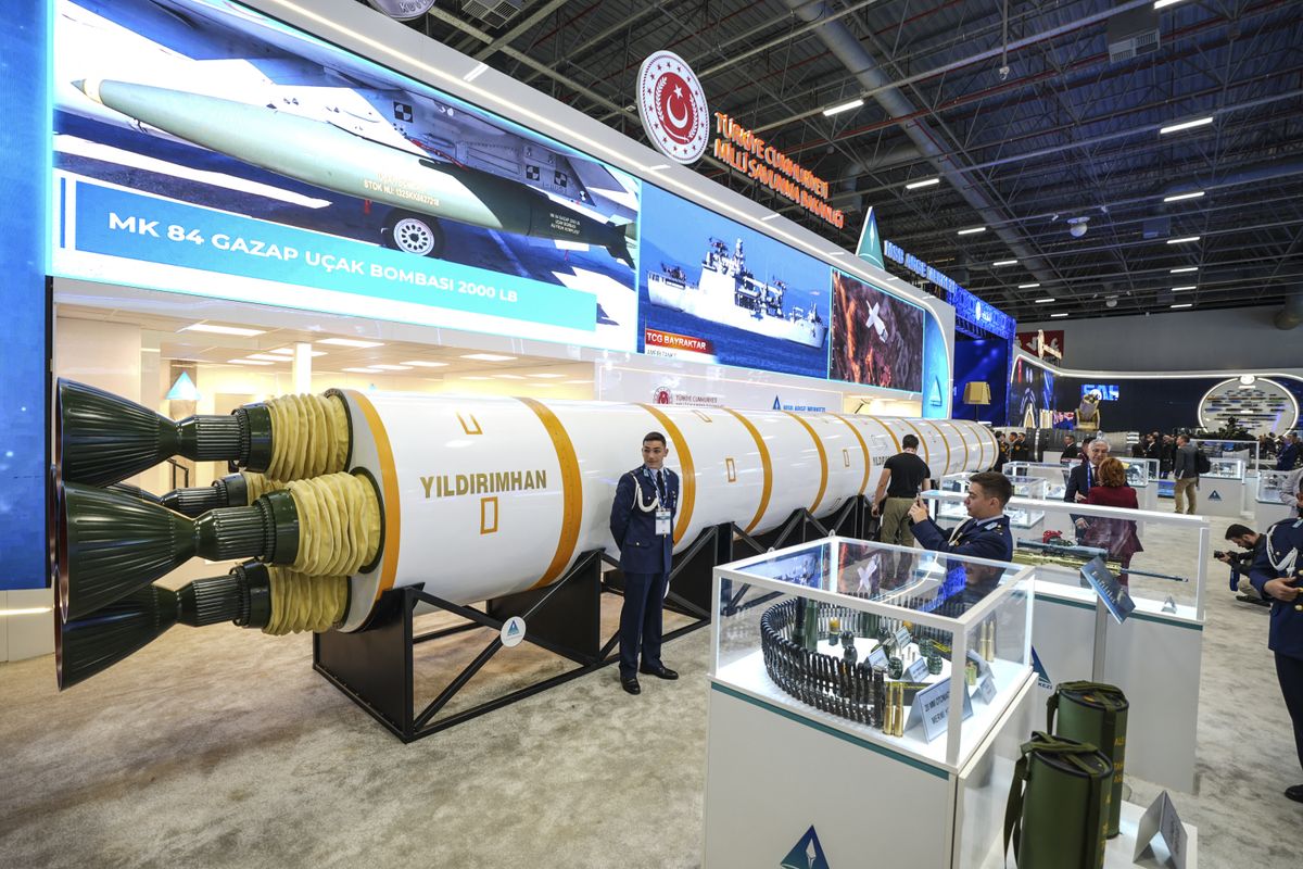 SAHA 2026 Defense Expo continues in Istanbul, rakéta