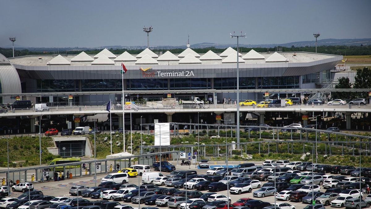 Brutális, ami Ferihegyen készül: lerohanják a legnagyobb légitársaságok, a Wizz Air vezeti őket – elárasztják a külföldiek Magyarországot 
