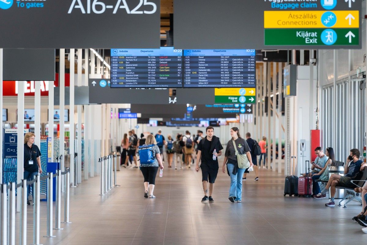Budapest Airport, Ferihegy
repülőtér, reptér, légi kikötő
légi közlekedés, légiközlekedés