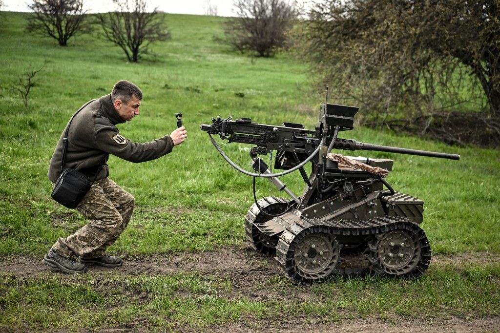 Ukrainian developers and military tested ground robotic complexes