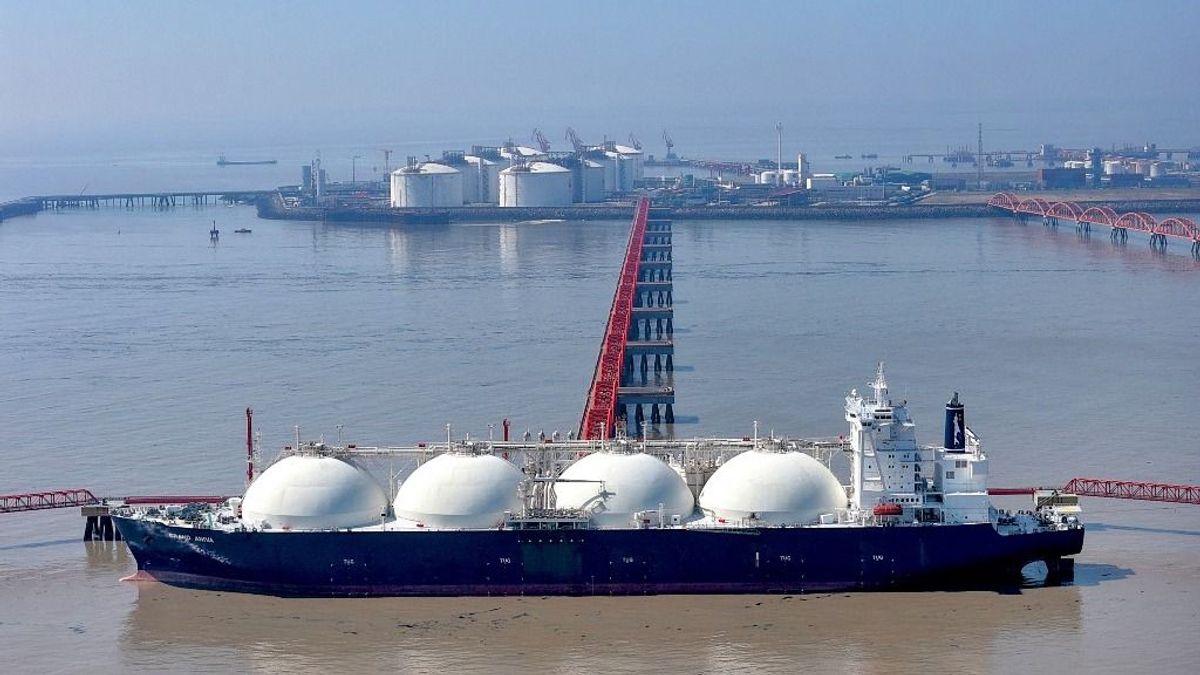 LNG: rohamosan közeleg az a határ, ahol már jobban megéri a megújuló energiára alapozni 