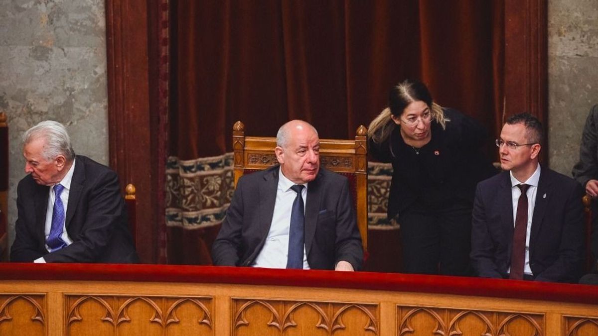 Ez gyors volt: Sulyok Tamás máris aláírta, visszavonják az Orbán-kormány szimbolikus döntését 