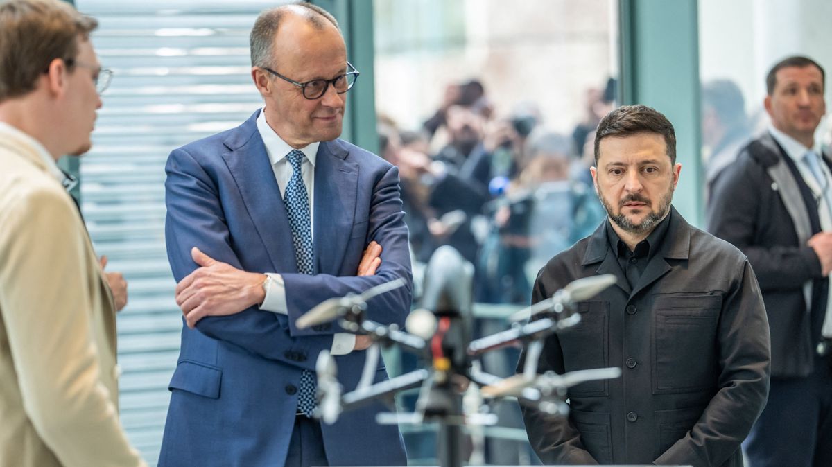 Meghozta a döntést Zelenszkij: váratlan helyen bukkanhatnak fel az ukrán drónok – de szabtak egy fontos feltételt 