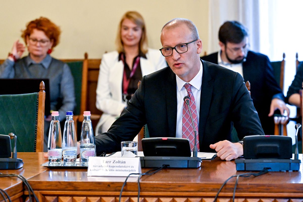 TARR Zoltán