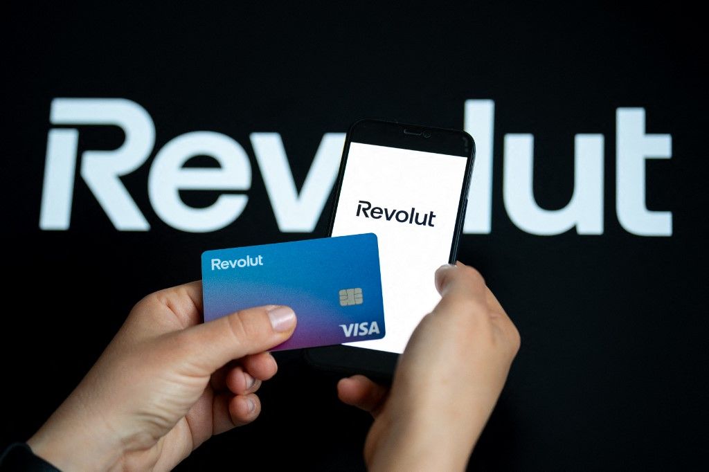 Financial And Digital Service Platforms. Revolut áthelyezi a magyar ügyfelek számláit – új díjak és magyar bankszámlaszámok jönnek