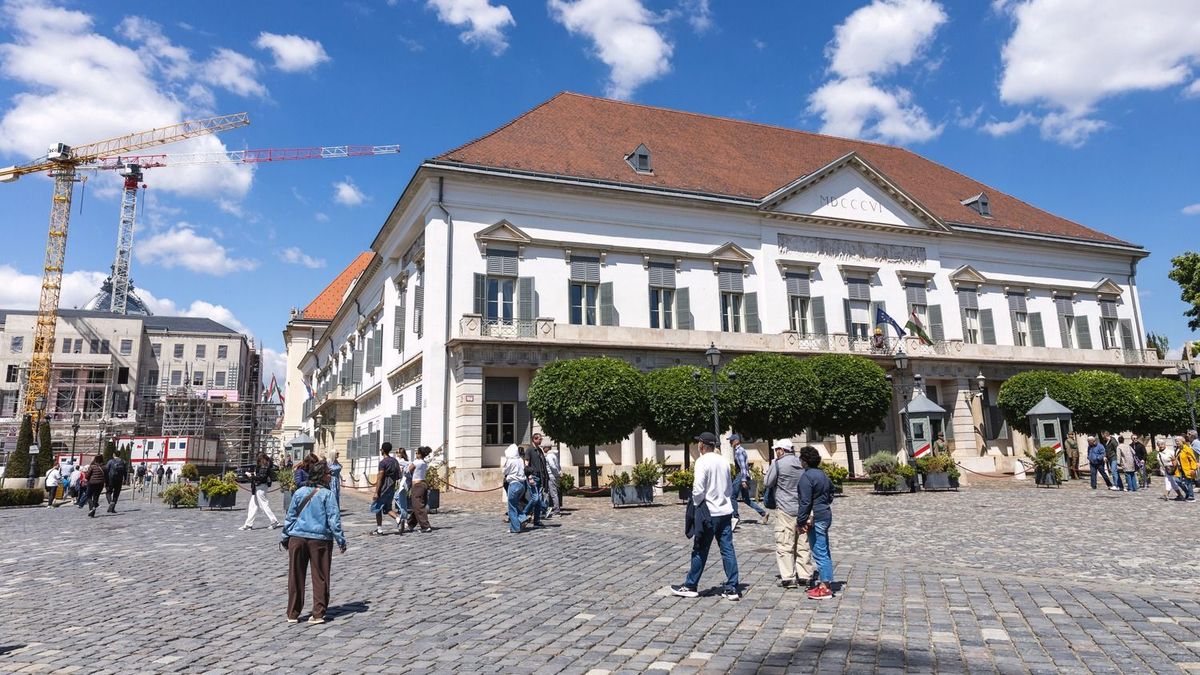 Kegyelmi ügy: a Sándor-palota átadja az iratokat a kormánynak 