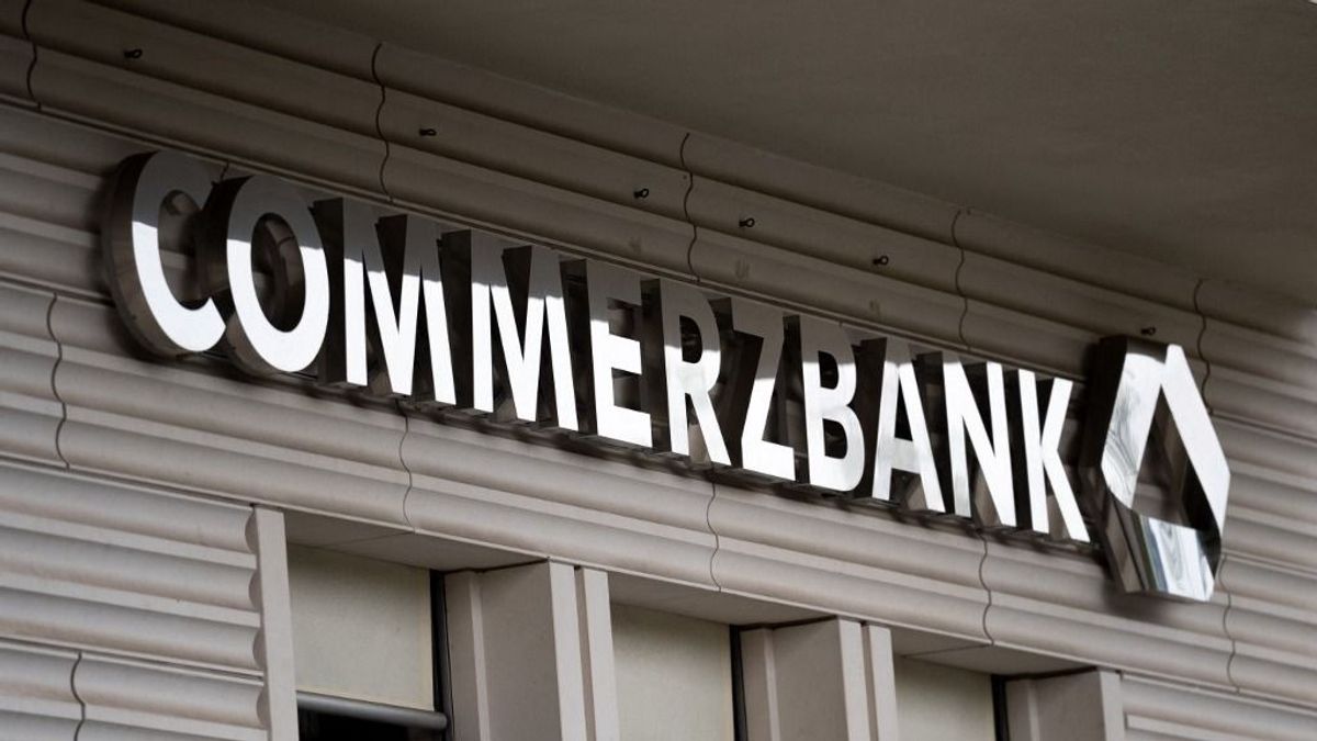 6,7 milliárdos tőkeemelés az UniCreditnél: az olasz farkas készen áll, hogy övé legyen a német bárány 