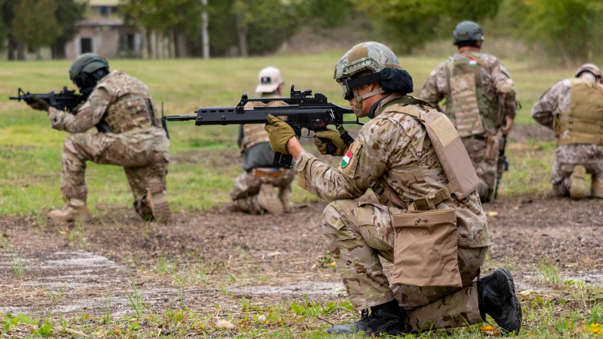 Kiderült az igazság a magyar hadsereg titkos fejlesztéséről: erre akarnak elkölteni 1300 milliárd forintot – a Tisza-kormány dönt a Fidesz örökségéről 