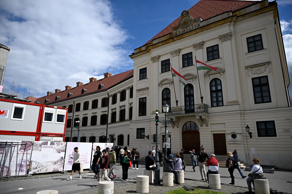 MAGYAR Péter