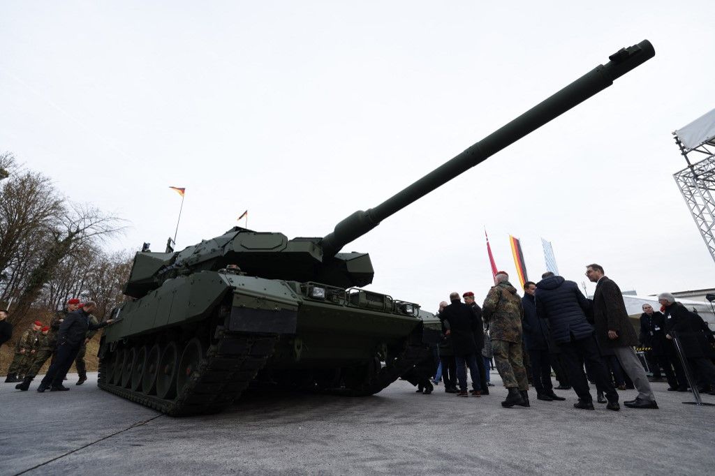 A német kormány stratégiai részesedést vesz a KNDS tankgyártóban a tőzsdei bevezetés előtt