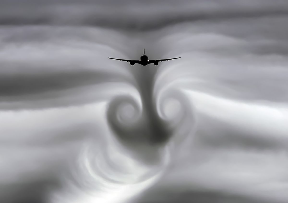 The,Turbulence,Of,The,Clouds,Left,By,The,Plane,During Európa megúszhatja a nyári kerozinhiányt