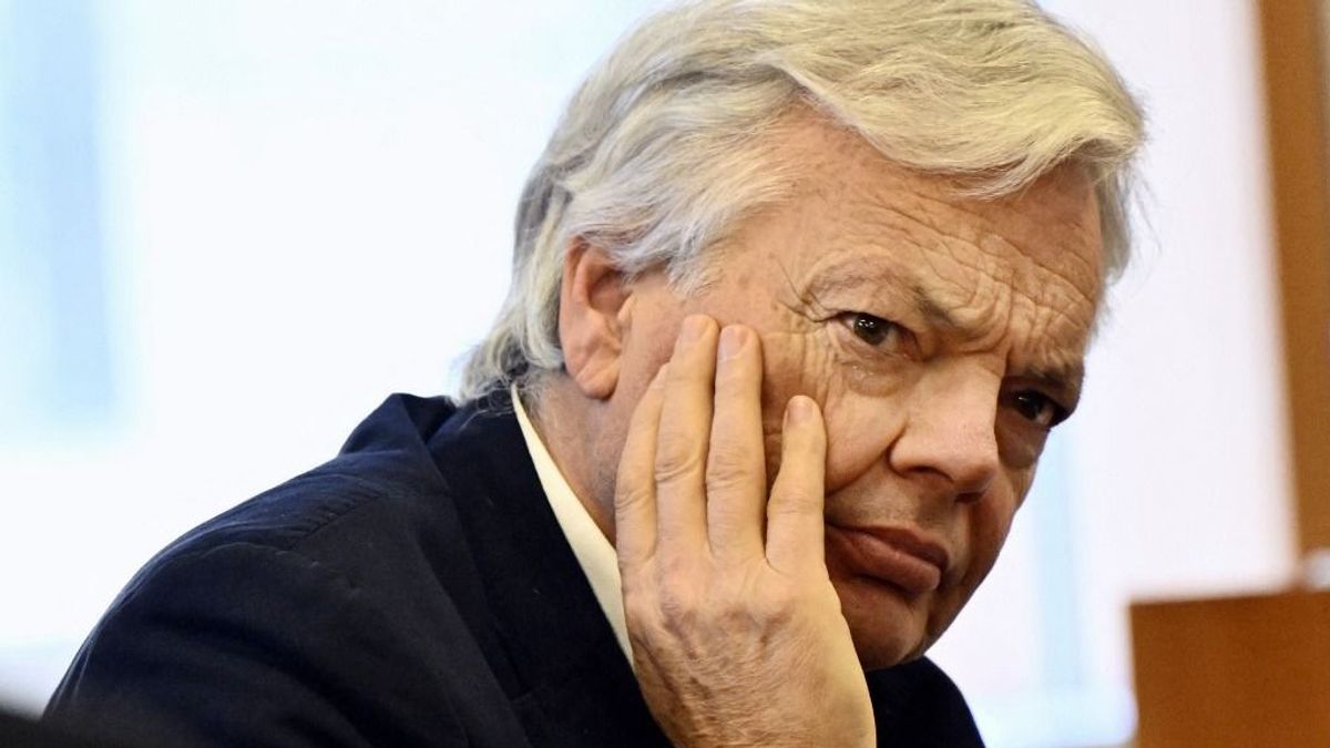 A korrupt EU-biztos naponta kétszer lottózott, most megbüntették a bankját, de nem őt magát: rá se fütyültek a jogállamra 