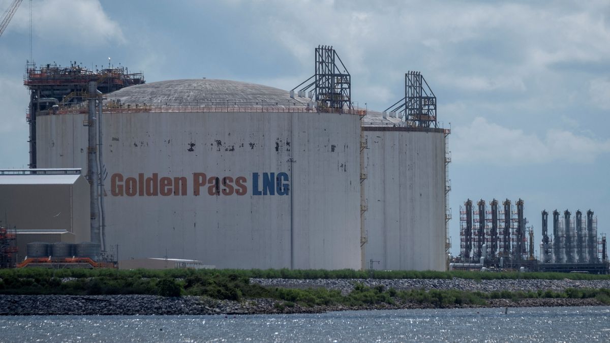 Erre nem számított Amerika: sorra állnak le az LNG-terminálok, pont amikor mindenkinek az amerikai gáz kell 