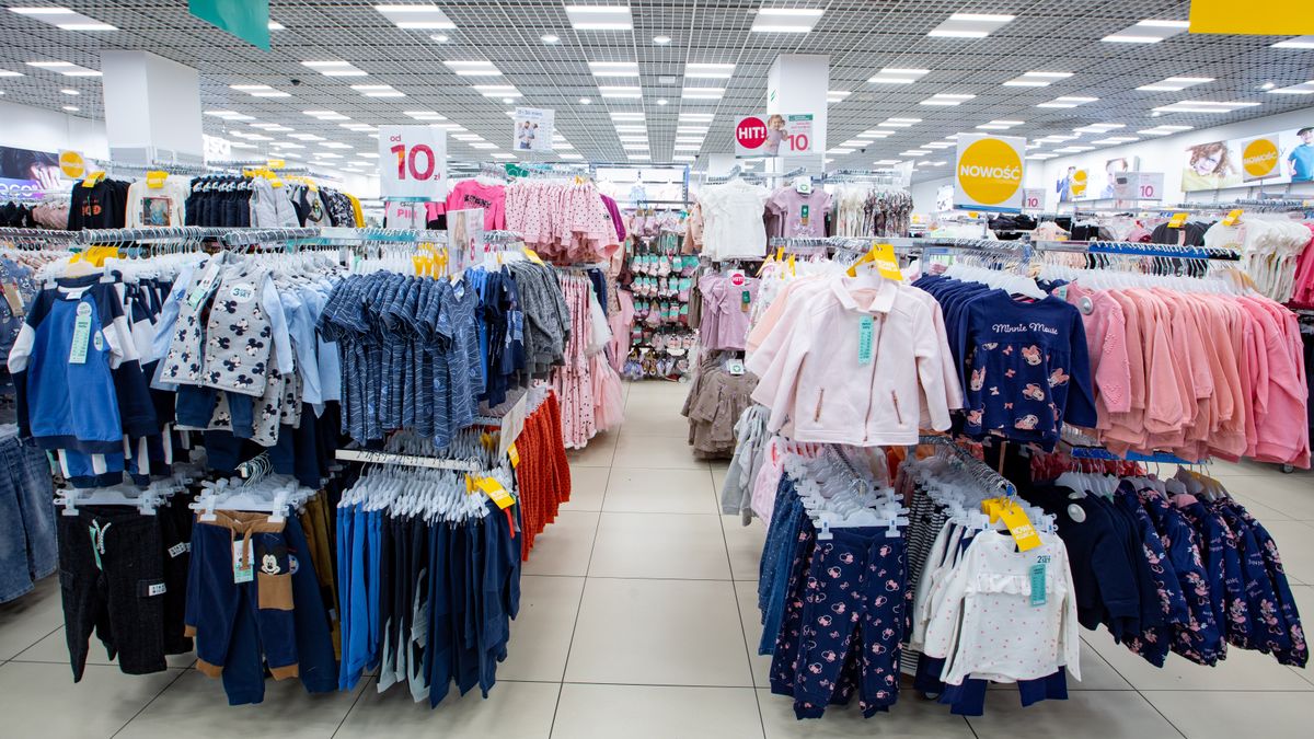 Warsaw,,Poland,-,April,21st,2022,-,Pepco,Retail,Store