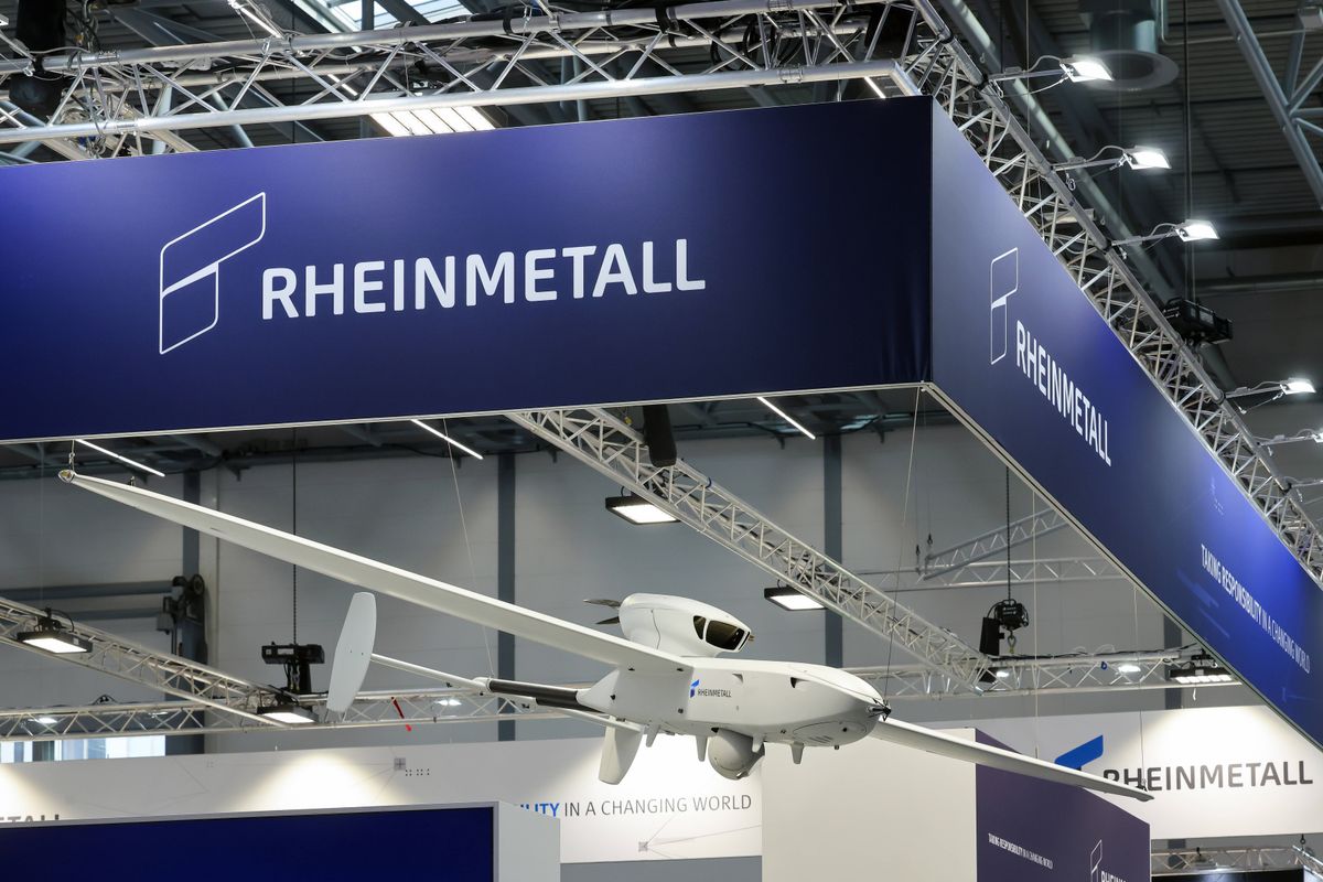 Autóalkatrészek helyett kamikaze drónokat gyárt a Rheinmetall egyik német üzeme Rheinmetall, Messestand, XPONENTIAL Europe, Duesseldorf, Nordrhein-Westfalen, Deutschland