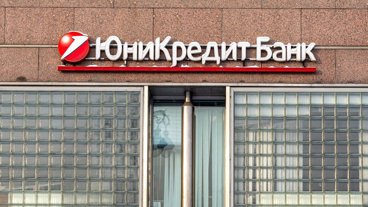 Végre kimenekülhet Oroszországból az olasz nagybank: brutális veszteséget kell elkönyvelnie 